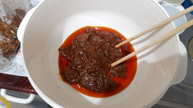 セブンイレブン胡麻が濃厚な坦々麺