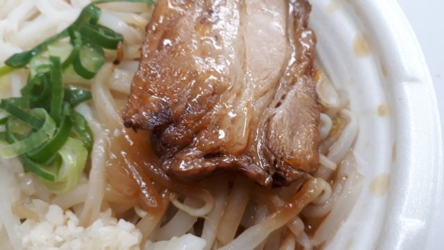 セブンイレブン中華蕎麦とみ田監修豚ラーメン(豚骨醤油)